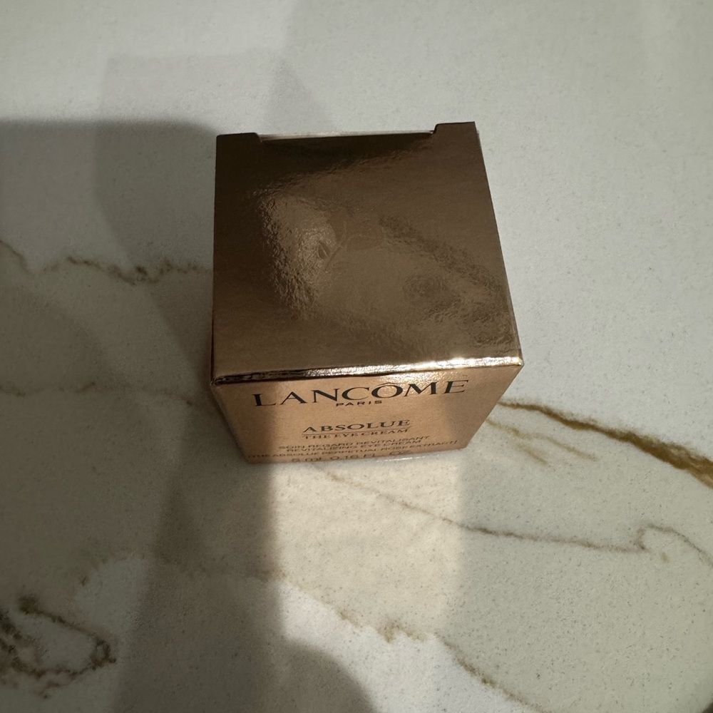 Lancome Absolue Eye Cream 5 ML - Luxurious Gold - Picture 4 of 10
